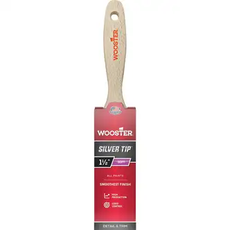 Wooster SILVER TIP 1-1/2 In. Flat Sash Varnish And Paint Brush