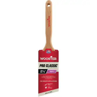 Wooster White Majestic Professional White China Bristle 2-1/2 In. Angle Sash Paint Brush